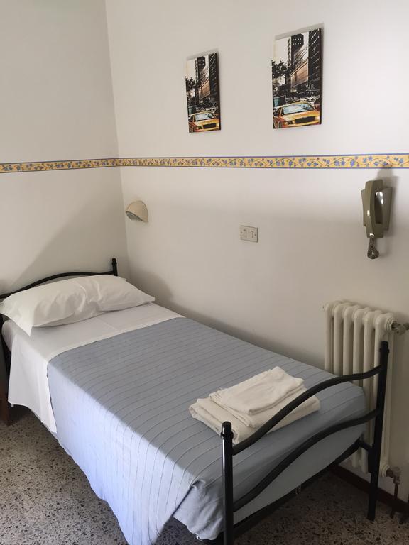 Hotel Zaghini Rimini Cameră foto